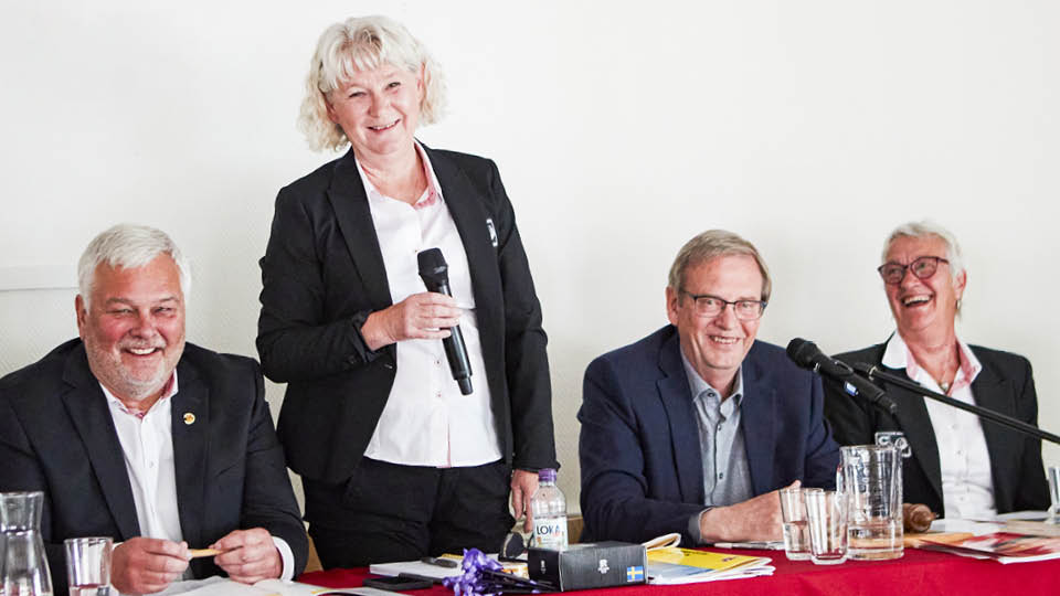 Årsstämman leddes av tidigare riksordförande, Sven Hansson (Sydsvenska). Sven fick den stora äran att klubba det enhälliga beslutet om att välja klubbens första kvinnliga ordförande. Caravan Club of Sweden fick...