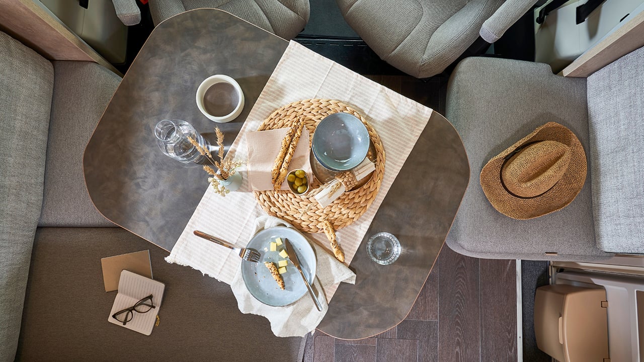 Några år senare föddes den italienska husbilshunden Laika. Den är känd för helt andra saker, bland annat fräck design och smarta detaljer. Nya Laika Ecovip 3019L är inget undantag. Fritidsmagasinet...