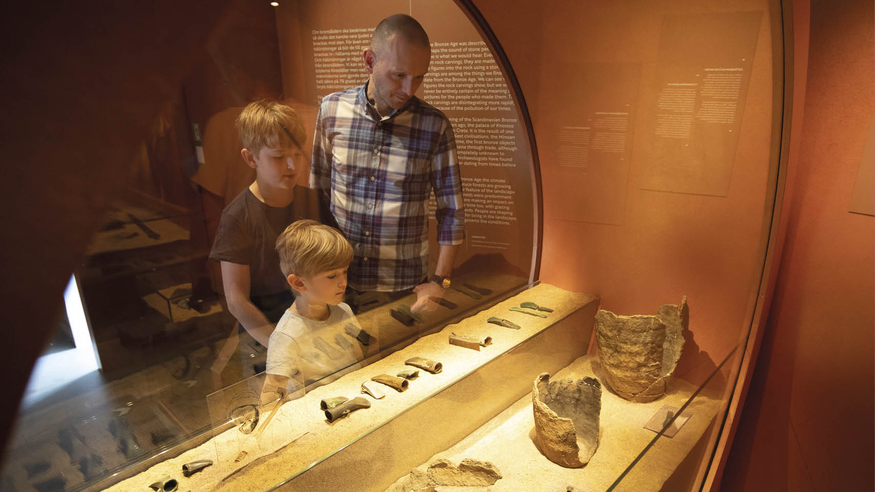 Östergötlands museum Östergötlands museum tog emot utmärkelsen Årets museum 2023 under museernas vårmöte den 25 april i Västerås. Priset, ett vandringspris bestående av en glasskulptur designad av Bertil Vallien och...
