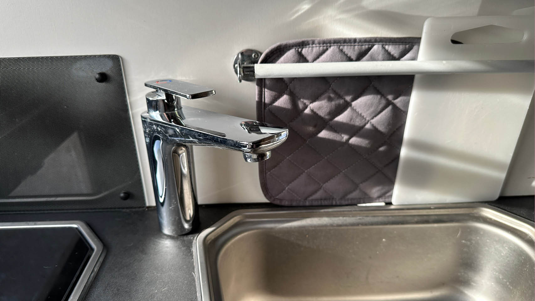 Efter månader i förvaring är det hög tid att ge ditt fritidsfordon lite omtanke. Vatten är en självklarhet för att vardagen ska fungera i husbil eller husvagn – men också...