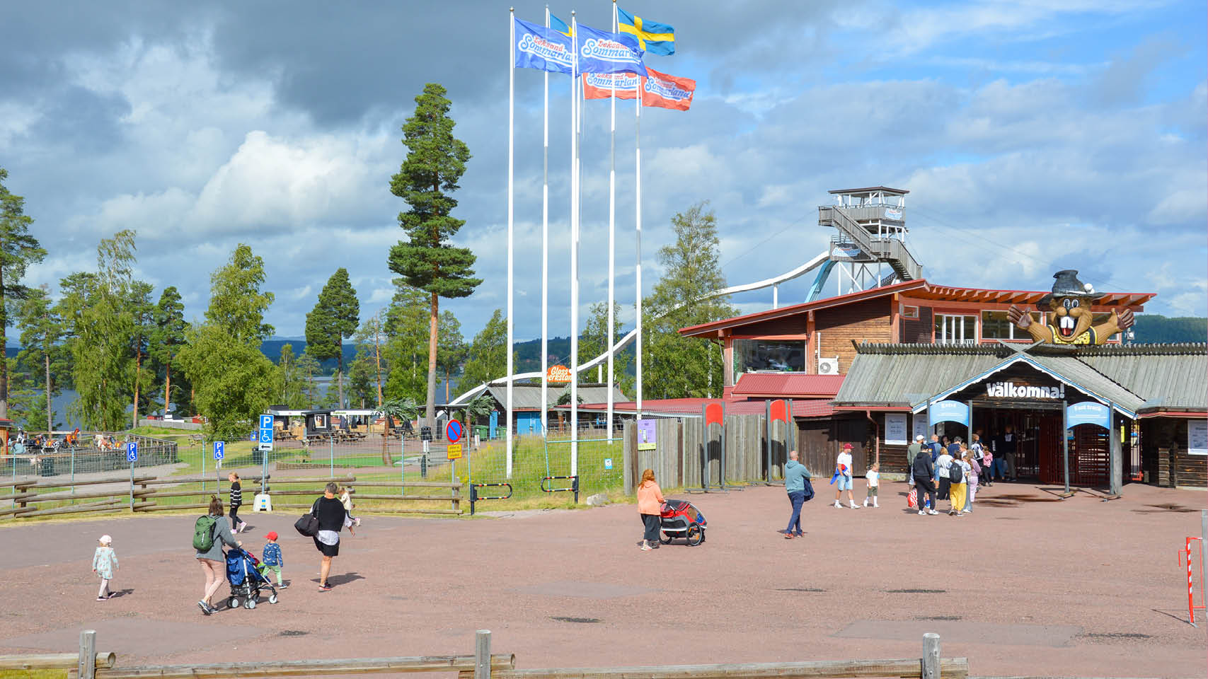 Det vimlar av barn överallt, och det är lätt att förstå. Leksand Resort torde vid gott väder vara den optimala campingen för en barnfamilj. Och för folk i mogen ålder, ett bra övernattningsalternativ vid turen runt Siljan.